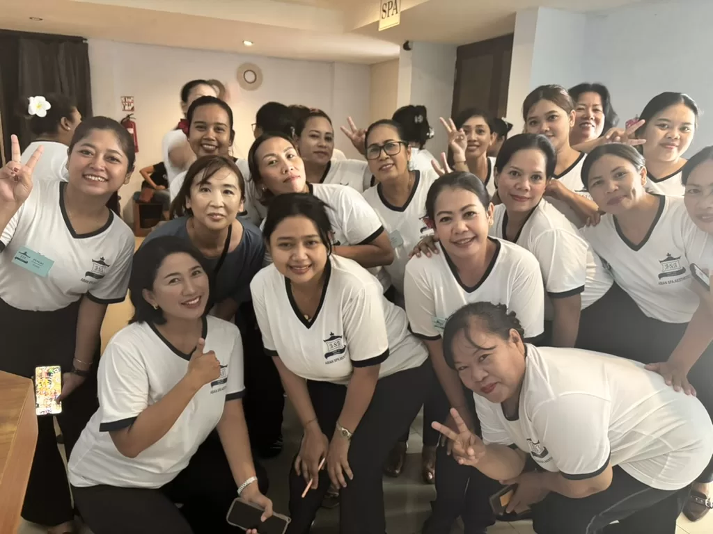 講師陣集合写真